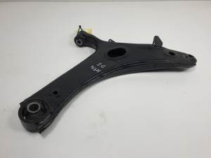BRAZO SUSPENSION INFERIOR DELANTERO IZQUIERDO - SUBARU - #817466