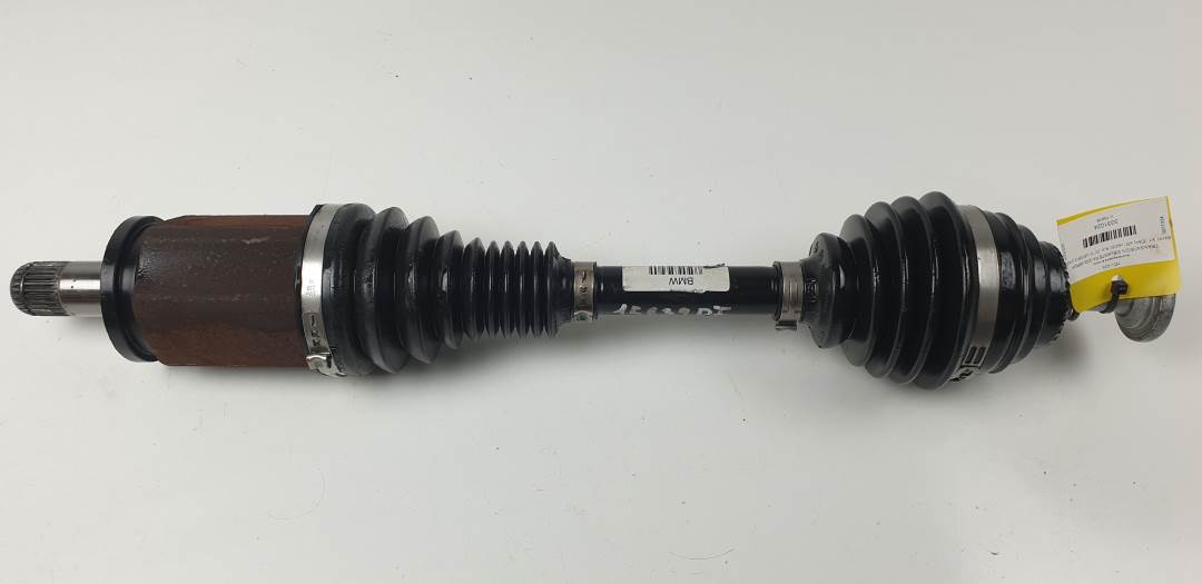 #3031024 TRANSMISION DELANTERA IZQUIERDA