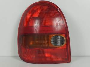 PILOTO TRASERO IZQUIERDO - OPEL - #905550