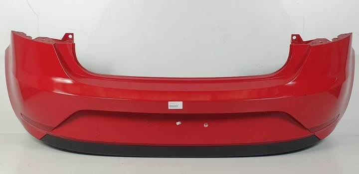 #824612 PARAGOLPES TRASERO