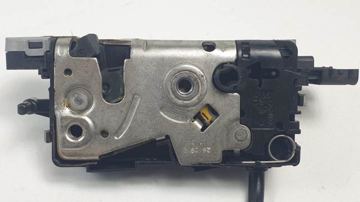 #1343405 CERRADURA PUERTA TRASERA IZQUIERDA