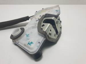 CERRADURA PUERTA DELANTERA IZQUIERDA - TOYOTA - #517582