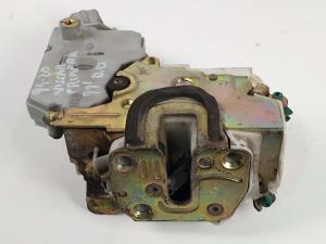 CERRADURA PUERTA DELANTERA DERECHA - NISSAN - #131961