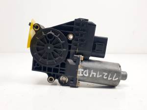 #818986 MOTOR ELEVALUNAS DELANTERO IZQUIERDO
