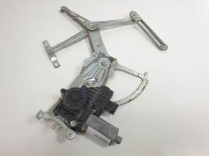 #576625 ELEVALUNAS DELANTERO DERECHO