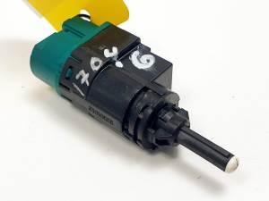 #1510812 INTERRUPTOR