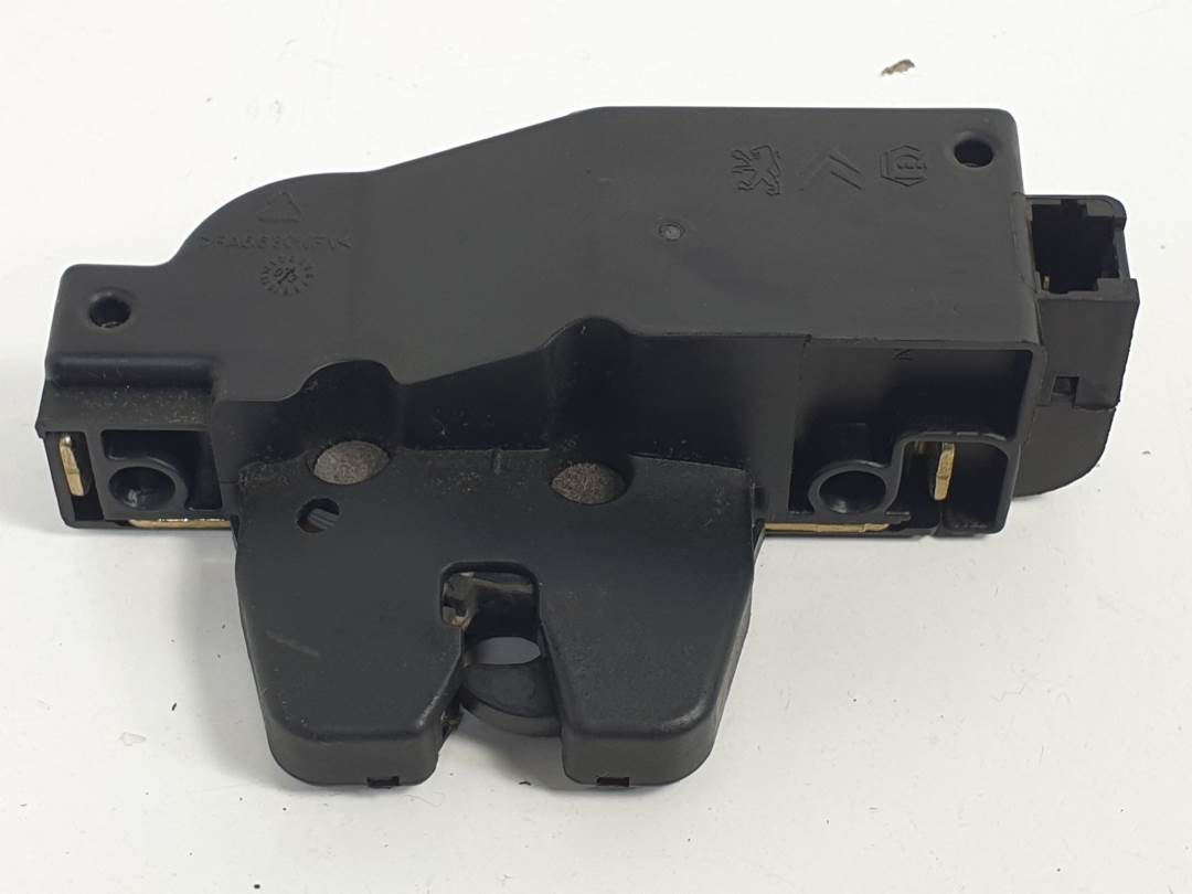 #203871 CERRADURA MALETERO / PORTON