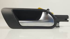 #3010166 MANETA INTERIOR DELANTERA DERECHA