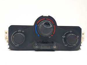 #1353631 MANDO CALEFACCION / AIRE ACONDICIONADO