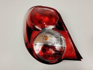 #1129768 PILOTO TRASERO IZQUIERDO