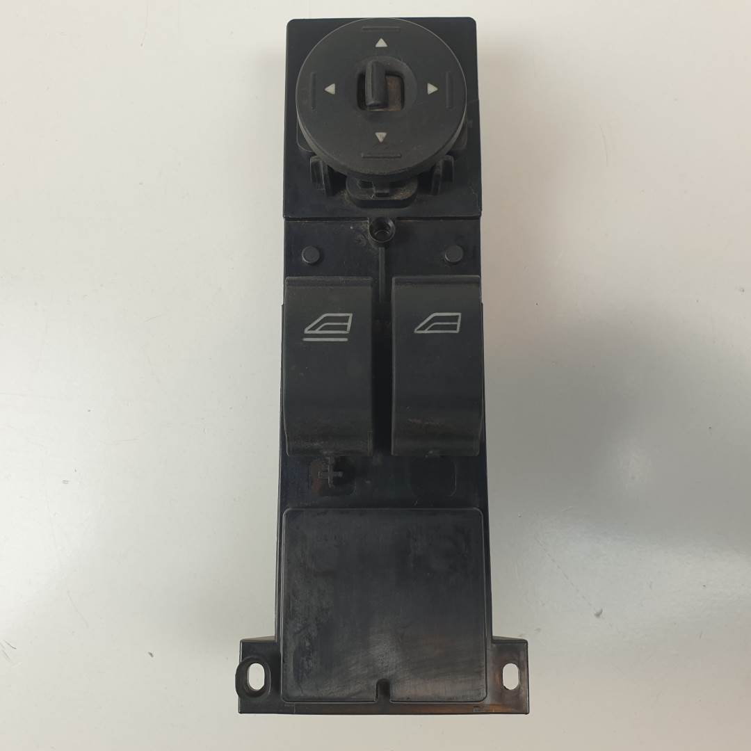 #3018695 MANDO ELEVALUNAS DELANTERO IZQUIERDO