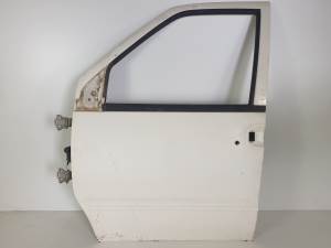 #745727 PUERTA DELANTERA IZQUIERDA