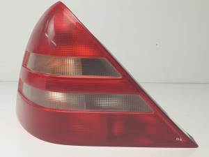 PILOTO TRASERO IZQUIERDO - MERCEDES - #1462847