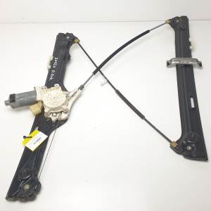 #3065576 ELEVALUNAS DELANTERO DERECHO