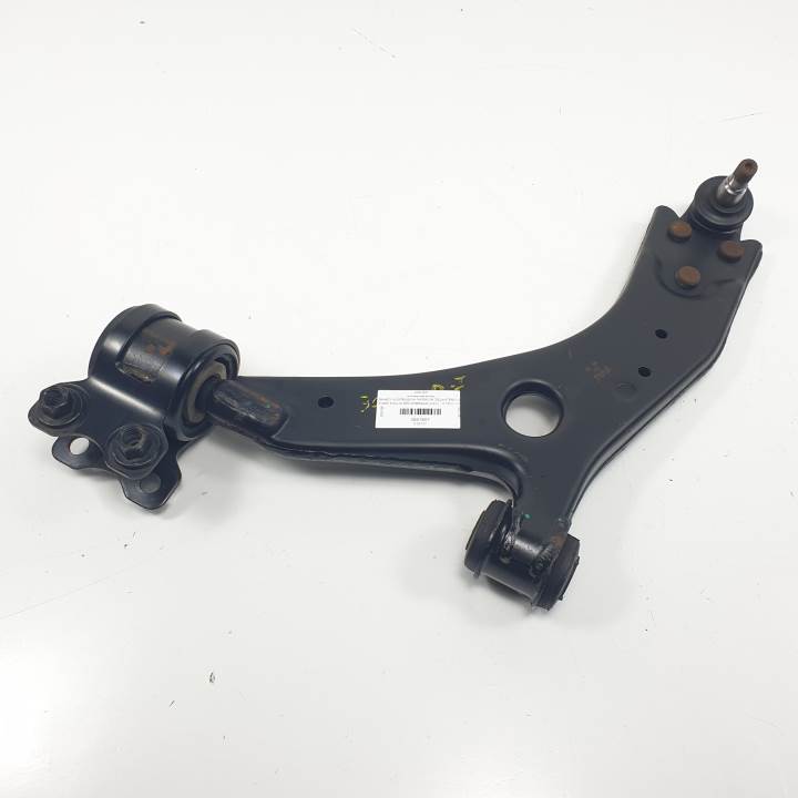 #3051897 BRAZO SUSPENSION INFERIOR DELANTERO IZQUIERDO