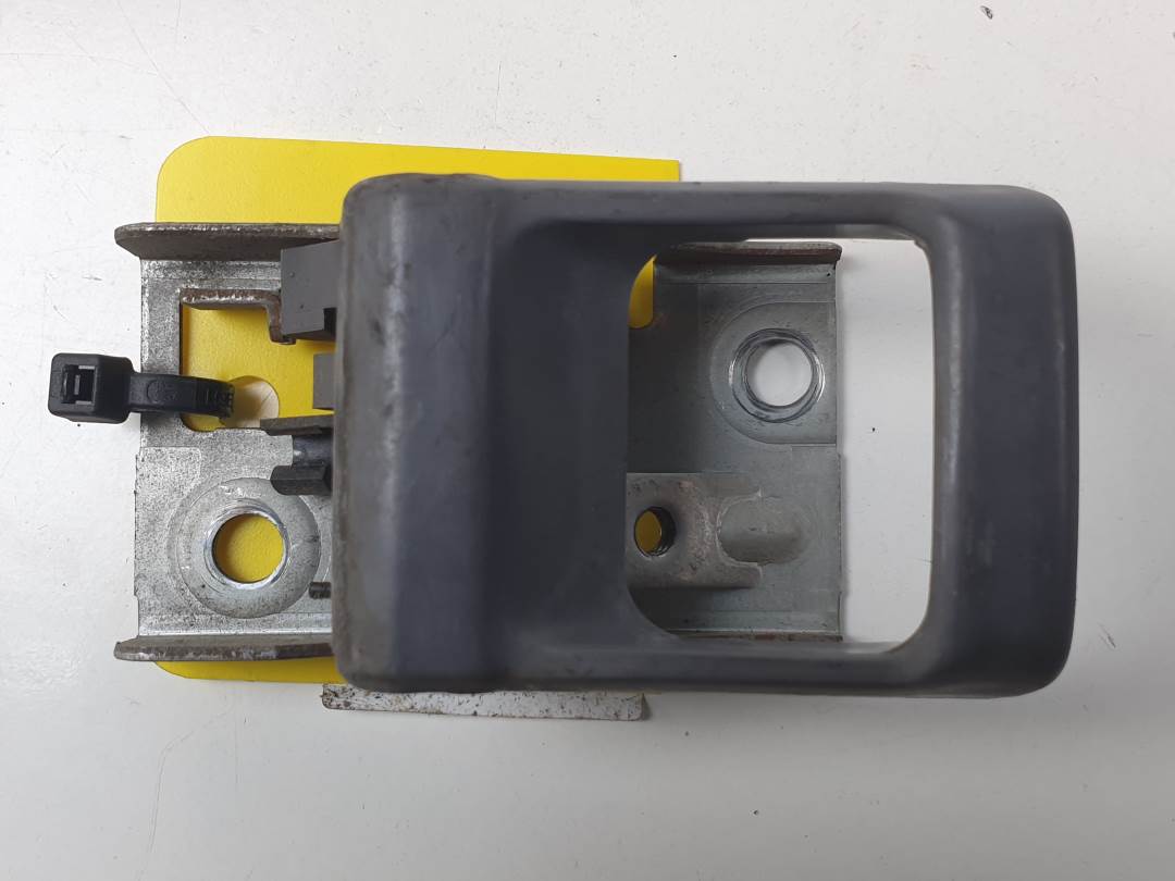 MANETA INTERIOR DELANTERA DERECHA - NISSAN - CABSTAR E