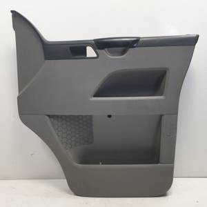 #3253568 GUARNECIDO PUERTA DELANTERA DERECHA