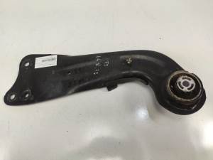 BRAZO SUSPENSION INFERIOR TRASERO DERECHO - VOLKSWAGEN - #613111