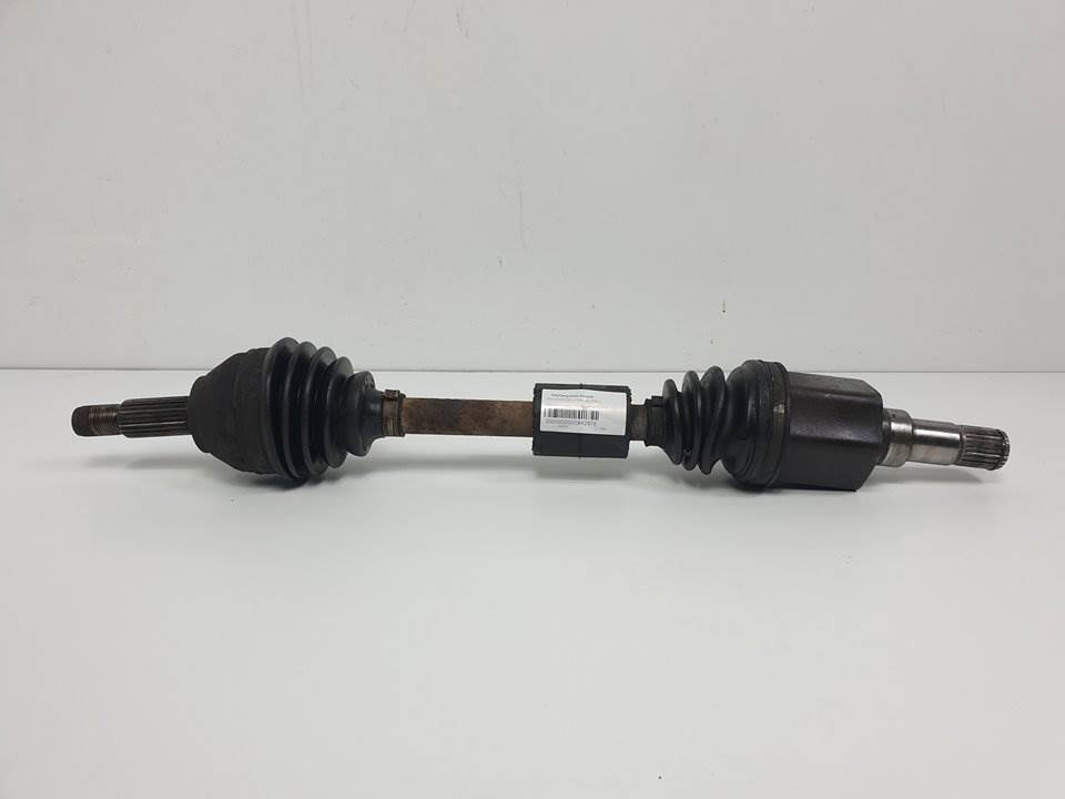 TRANSMISION DELANTERA IZQUIERDA - FORD - #842570