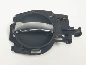 #1322431 MANETA INTERIOR DELANTERA DERECHA