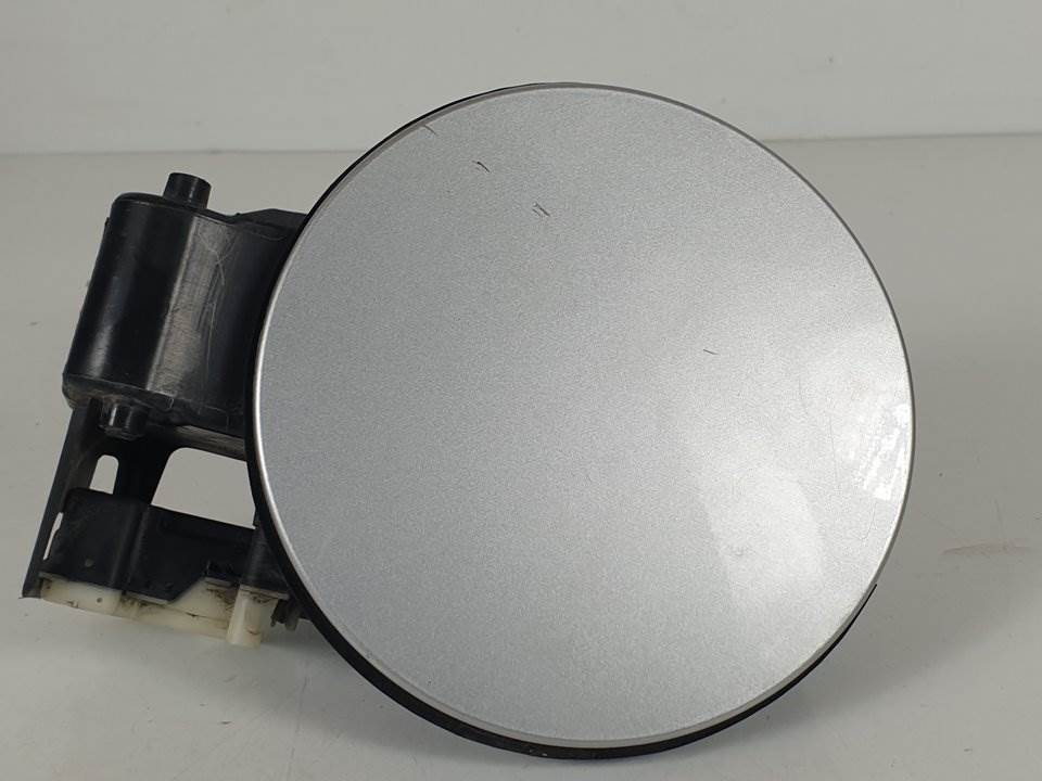 #893204 TAPA EXTERIOR COMBUSTIBLE