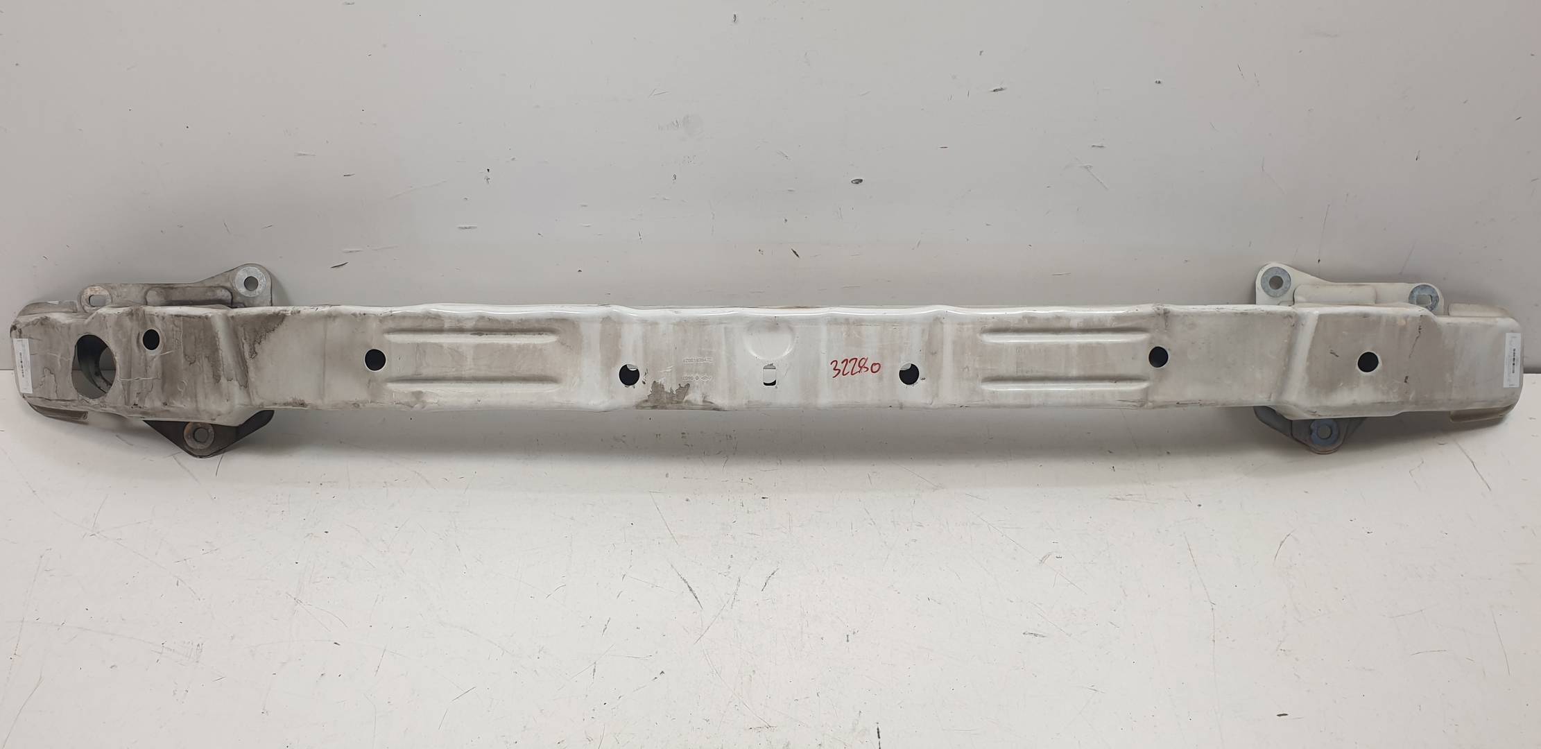 #3320874 REFUERZO PARAGOLPES DELANTERO