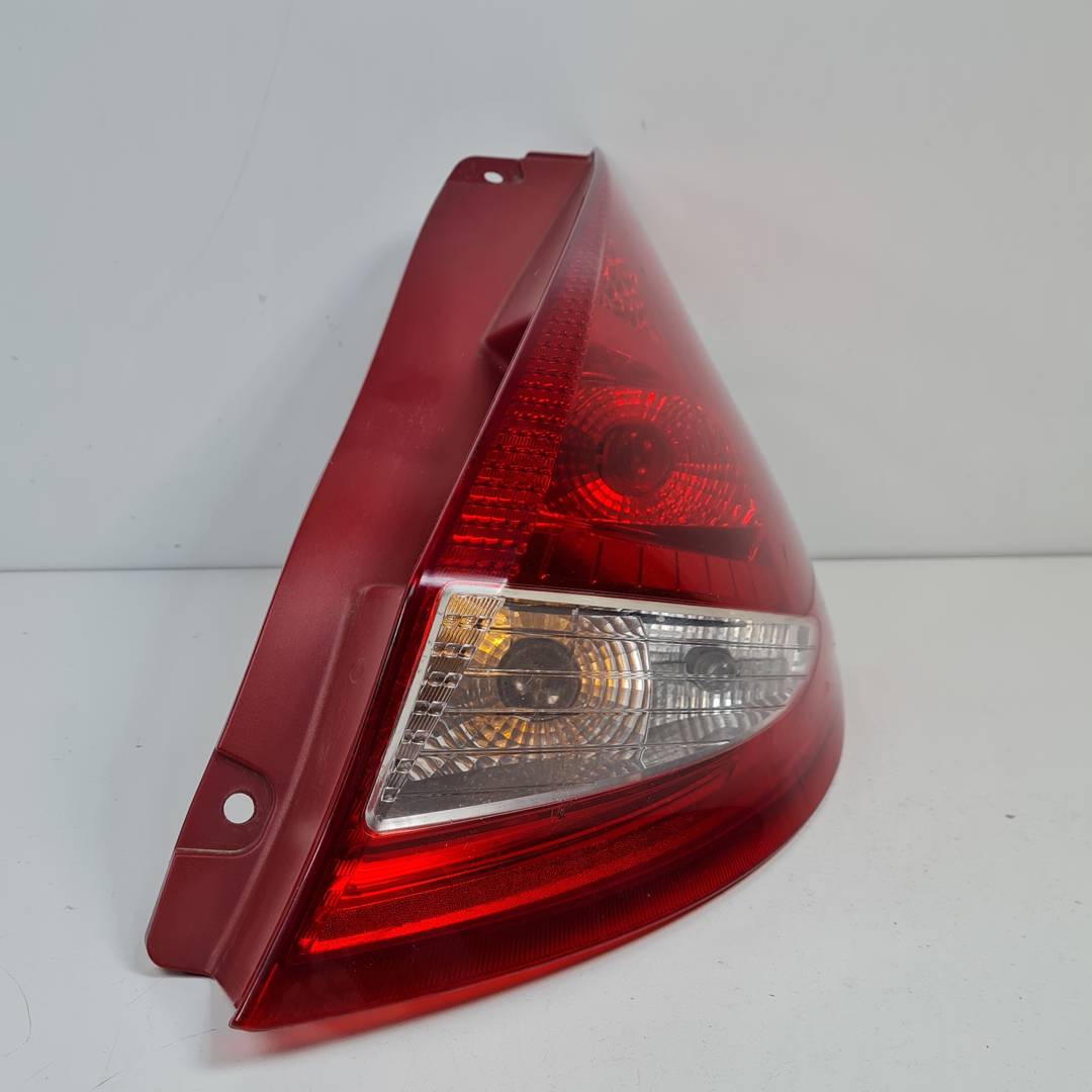 #3350558 PILOTO TRASERO DERECHO