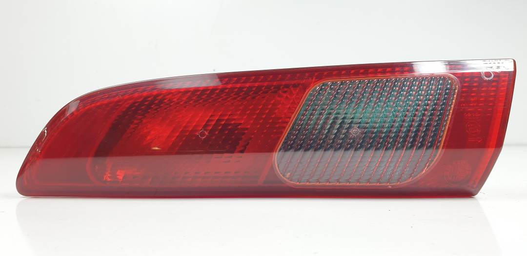 PILOTO TRASERO DERECHO INTERIOR - 60685981 - ALFA ROMEO - 156 SPORTWAGON