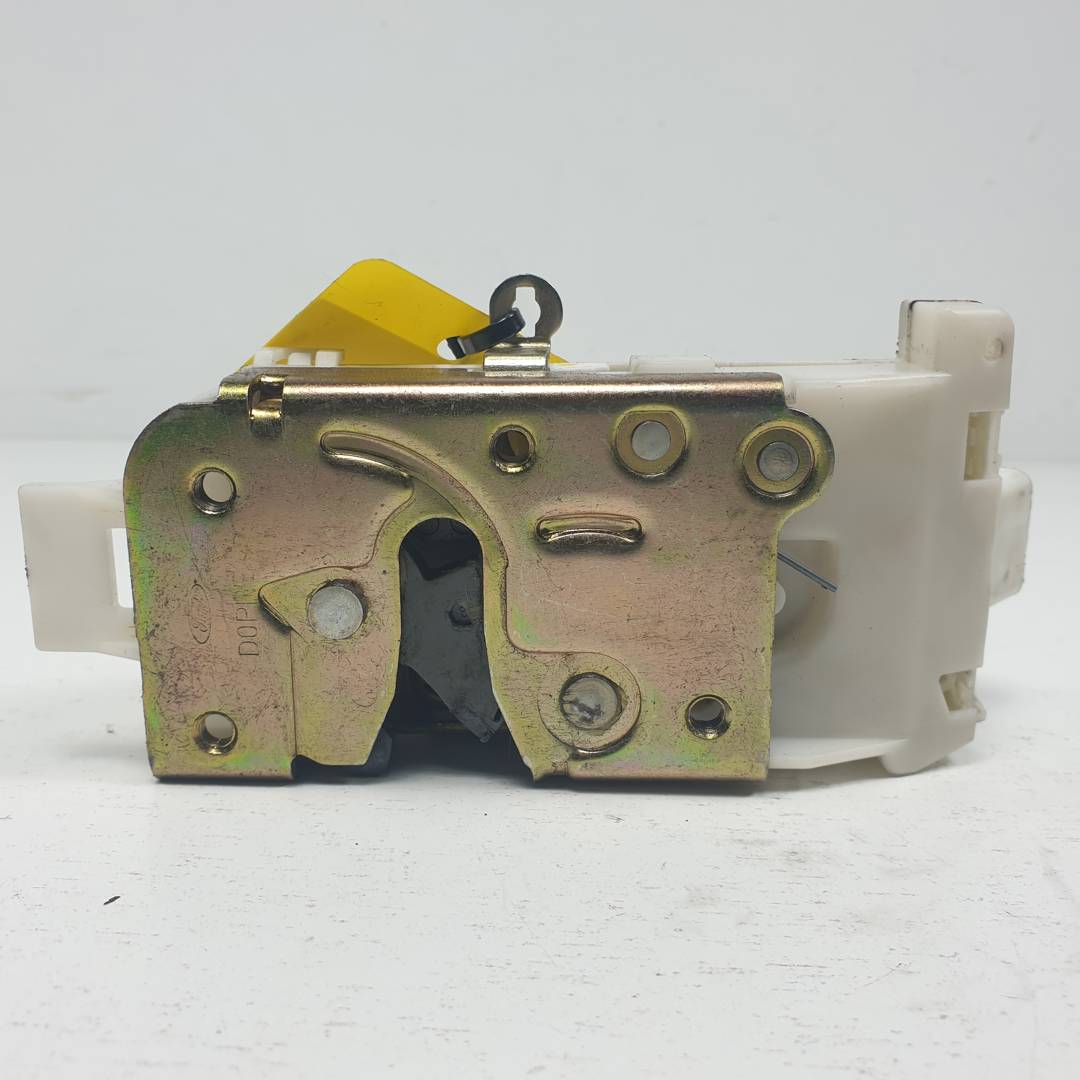 CERRADURA PUERTA TRASERA DERECHA