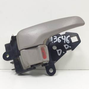 MANETA INTERIOR DELANTERA DERECHA - MITSUBISHI - #1106067