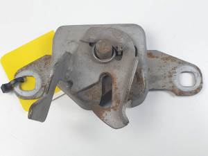 #1504431 CERRADURA CAPOT