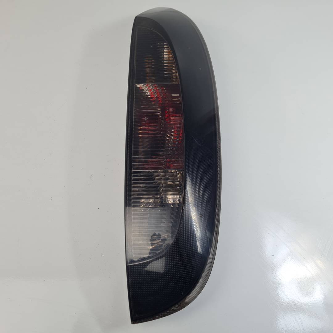 #3280555 PILOTO TRASERO DERECHO