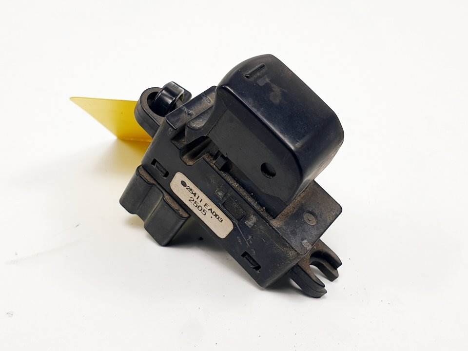 MANDO ELEVALUNAS TRASERO DERECHO - 25411EA003 - NISSAN - NAVARA PICK-UP (D40M)