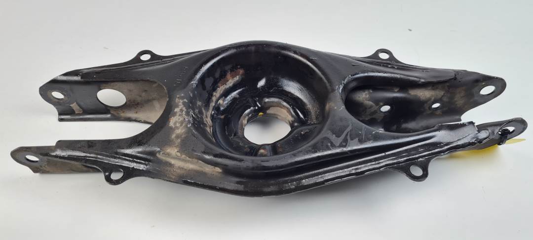 BRAZO SUSPENSION INFERIOR TRASERO IZQUIERDO - A2043520402 - MERCEDES - CLASE C (W204) BERLINA