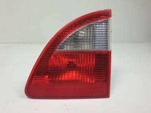 PILOTO TRASERO DERECHO INTERIOR - FORD - #852199