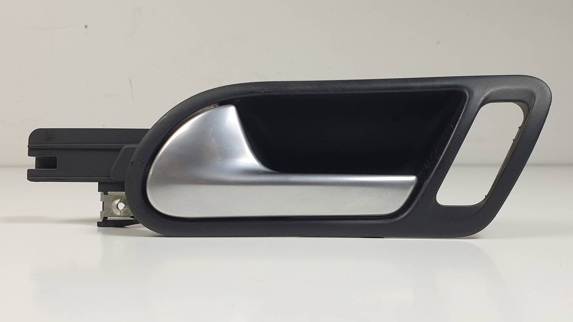 #3252086 MANETA INTERIOR DELANTERA IZQUIERDA