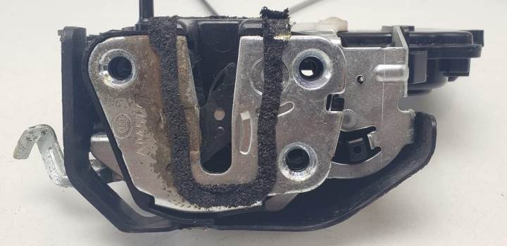 CERRADURA PUERTA TRASERA IZQUIERDA - KIA - #1382128