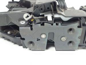 CERRADURA PUERTA TRASERA IZQUIERDA - VOLVO - #382928