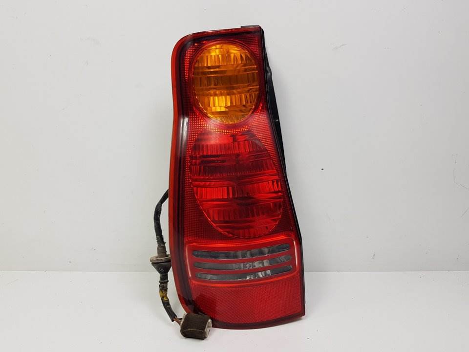 PILOTO TRASERO IZQUIERDO - 92401170 - HYUNDAI - MATRIX (FC)