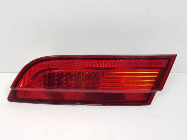 #1302249 PILOTO TRASERO DERECHO INTERIOR