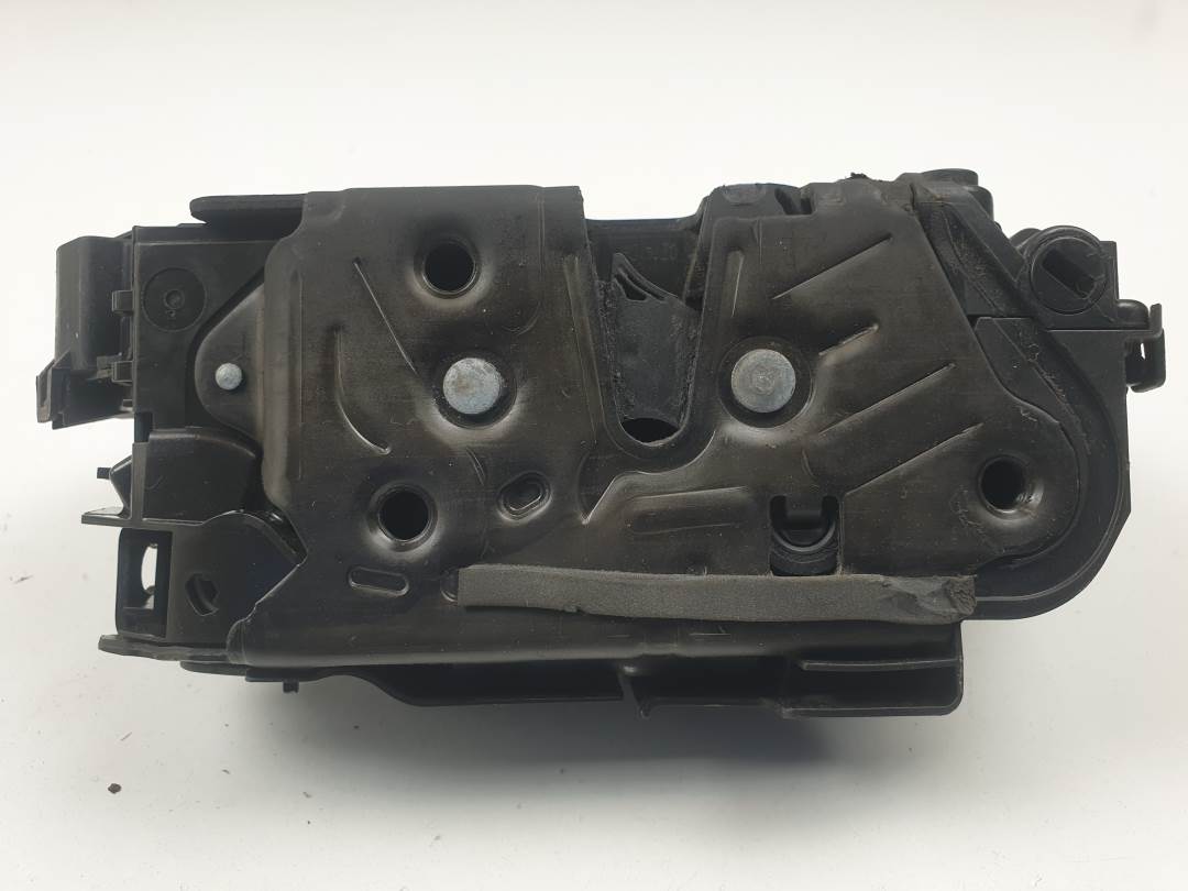 #1355464 CERRADURA PUERTA TRASERA DERECHA