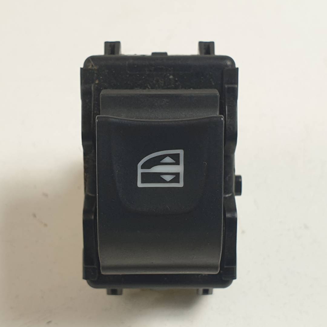 MANDO ELEVALUNAS DELANTERO DERECHO