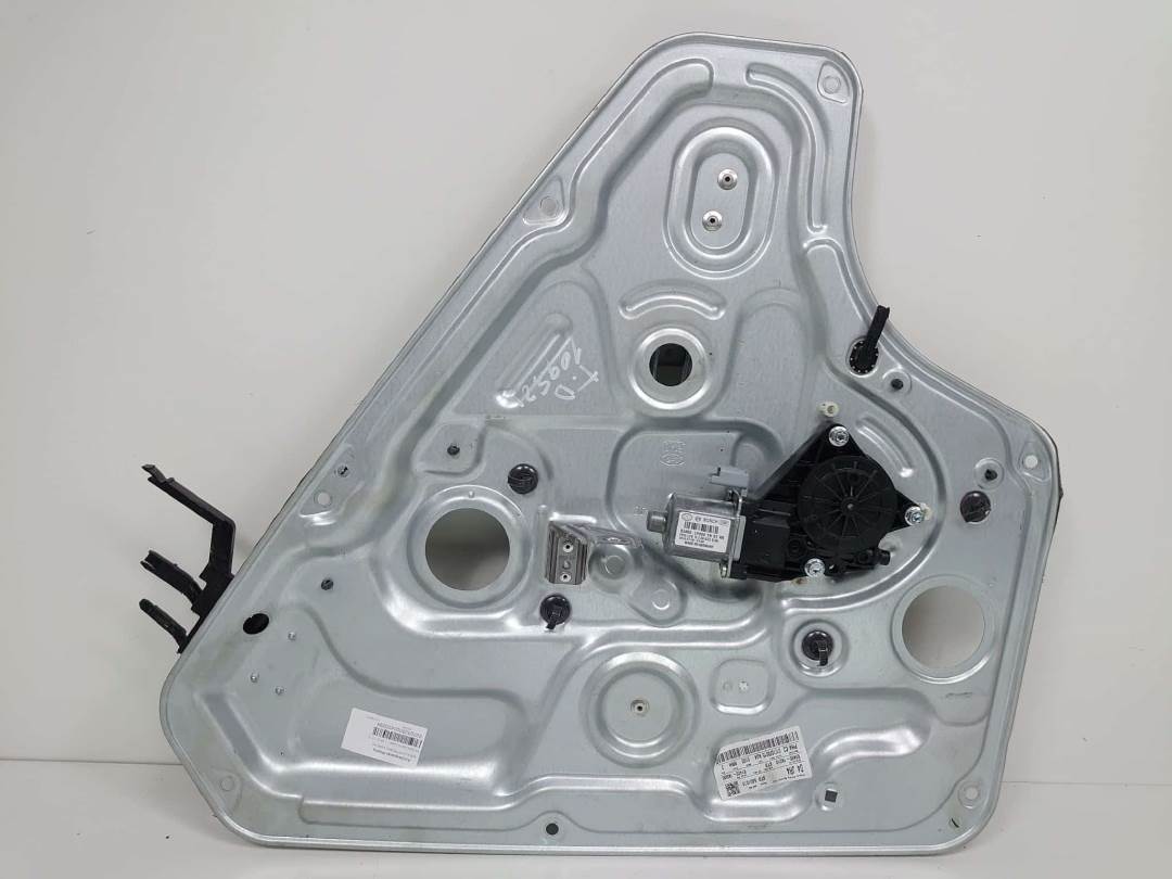 ELEVALUNAS TRASERO DERECHO - 0130822638 - HYUNDAI - IX20