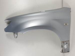 #913774 ALETA DELANTERA IZQUIERDA