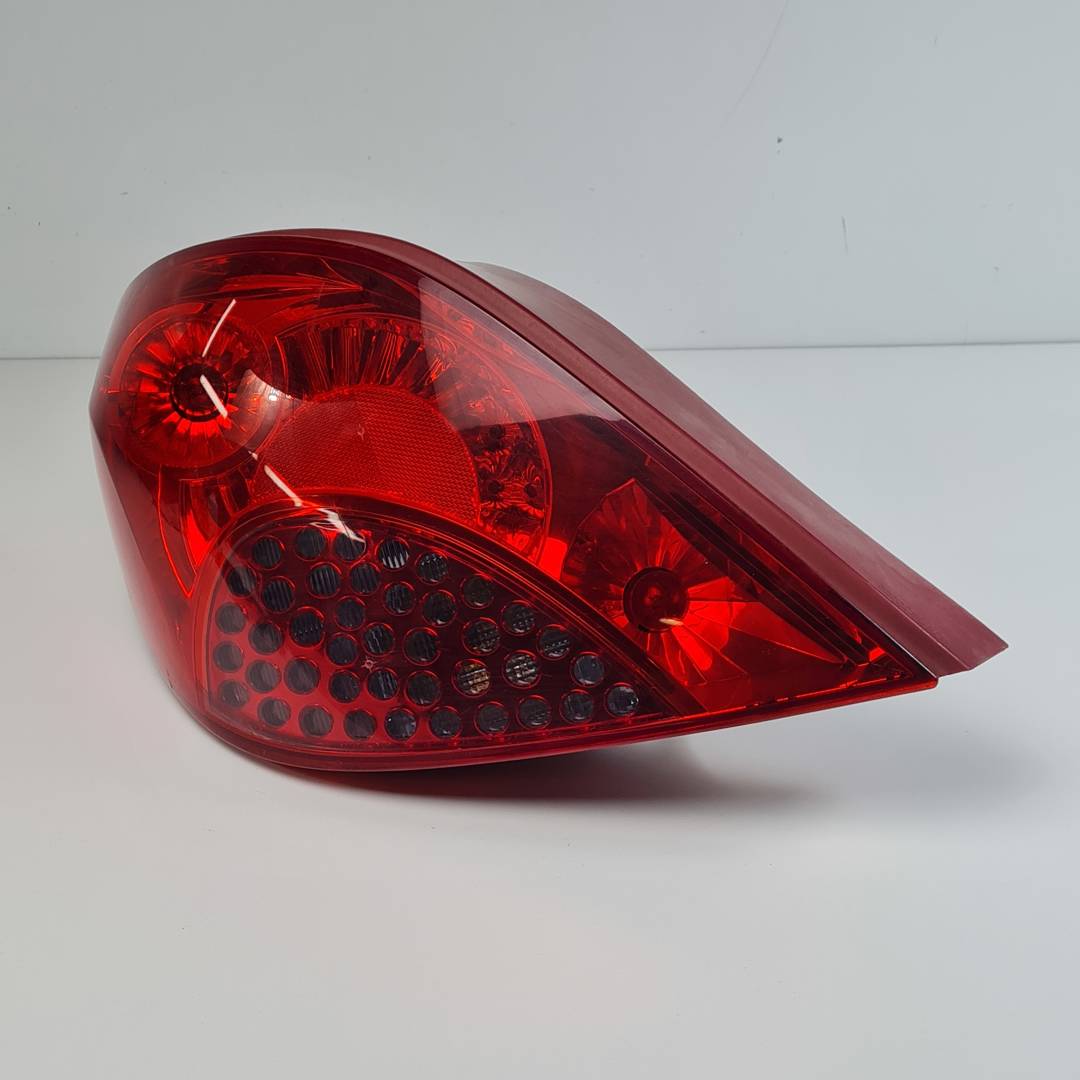 PILOTO TRASERO IZQUIERDO - 964998668003 - PEUGEOT - 207