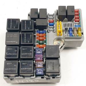 #1209126 CAJA RELES / FUSIBLES