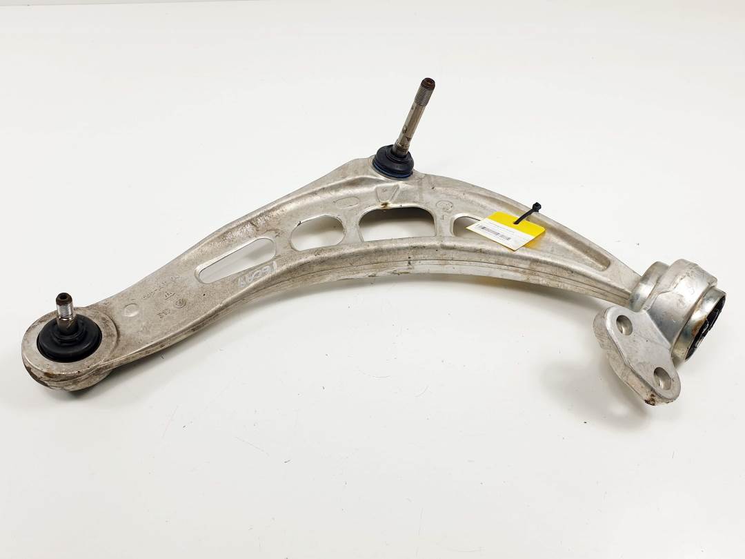 #1526431 BRAZO SUSPENSION INFERIOR DELANTERO IZQUIERDO