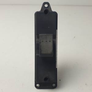 #1372780 MANDO ELEVALUNAS TRASERO IZQUIERDO