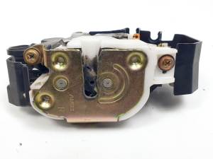 #3133267 CERRADURA PUERTA DELANTERA DERECHA