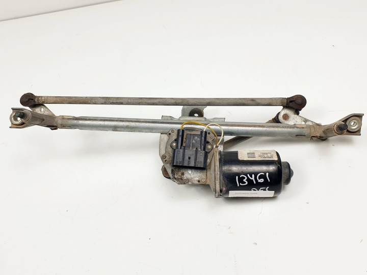 #1074924 MOTOR LIMPIA DELANTERO